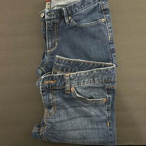 103. Bundle of 2 of jeans Mossimo & Banana Republic.